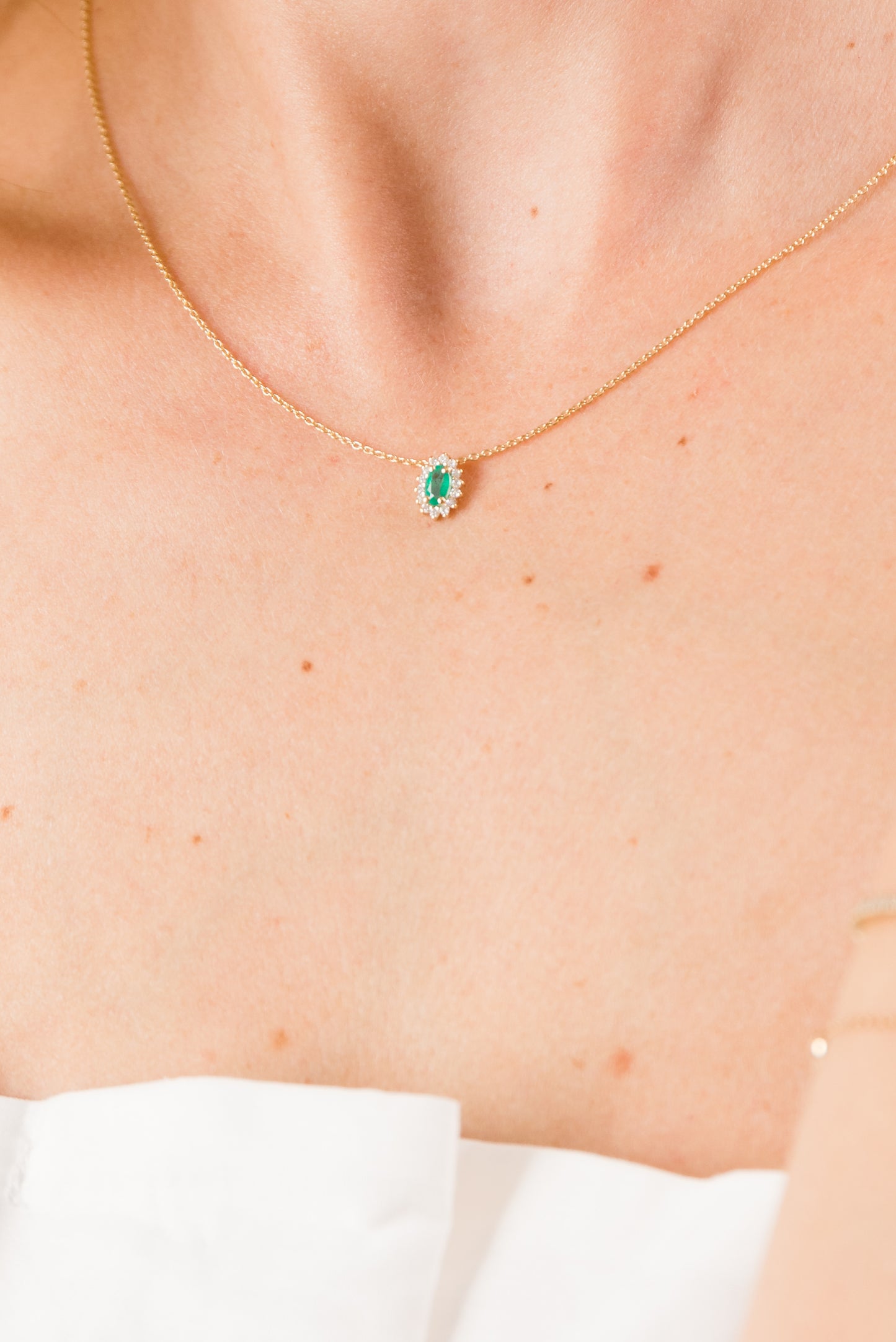 Emerald flower necklace