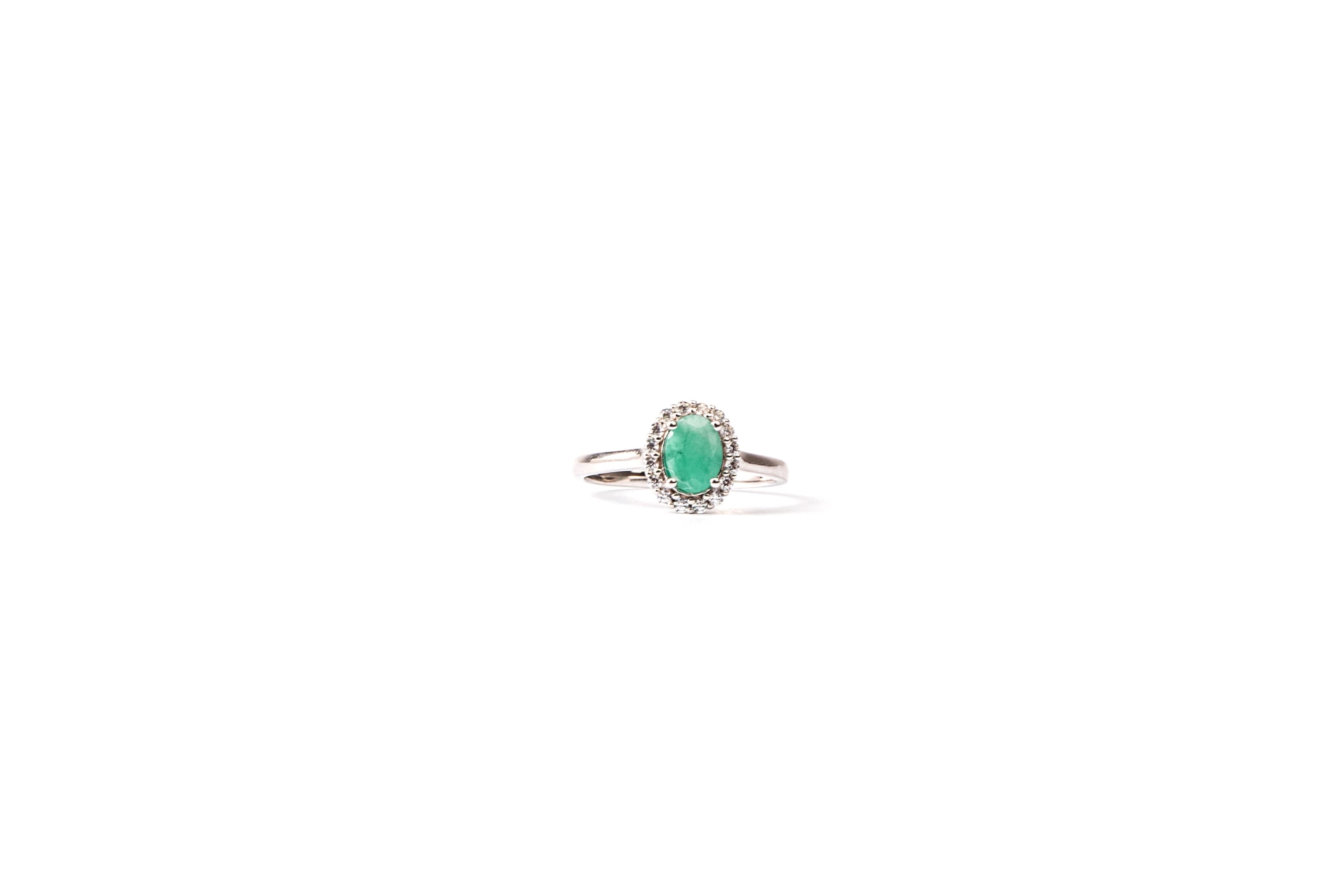 Anillo Lady Di esmeralda