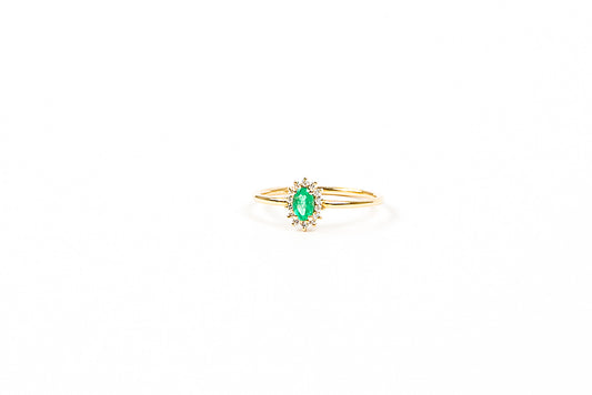 Emerald flower ring